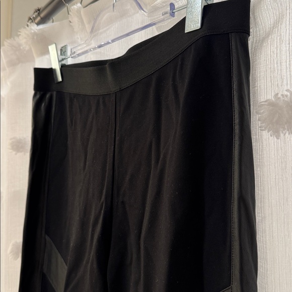 BCBGMaxAzria “Baygle” leggings - Picture 4 of 7